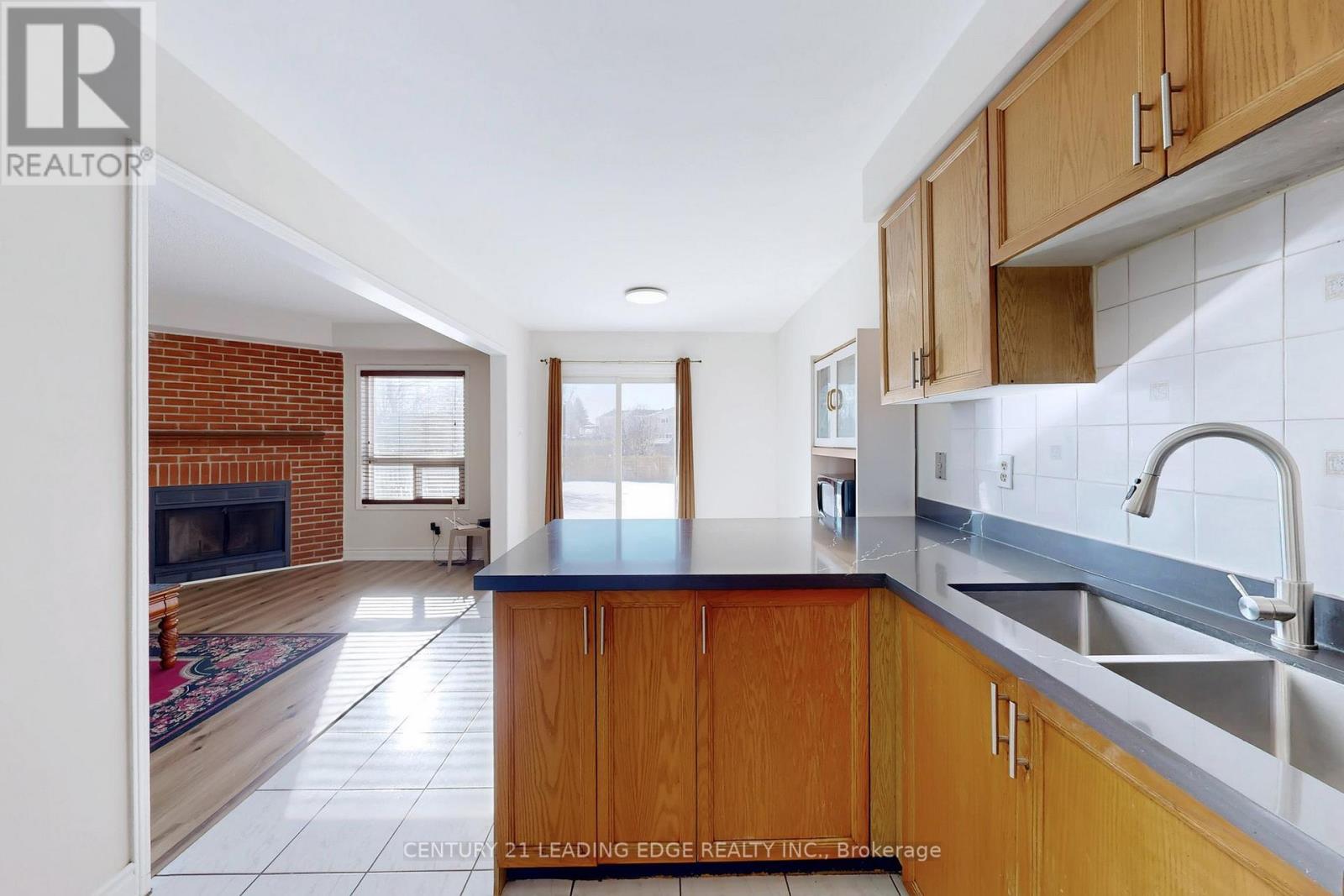 Main Floor - 107 Joycedale Street, Markham, Ontario  L3S 3J2 - Photo 11 - N12955380
