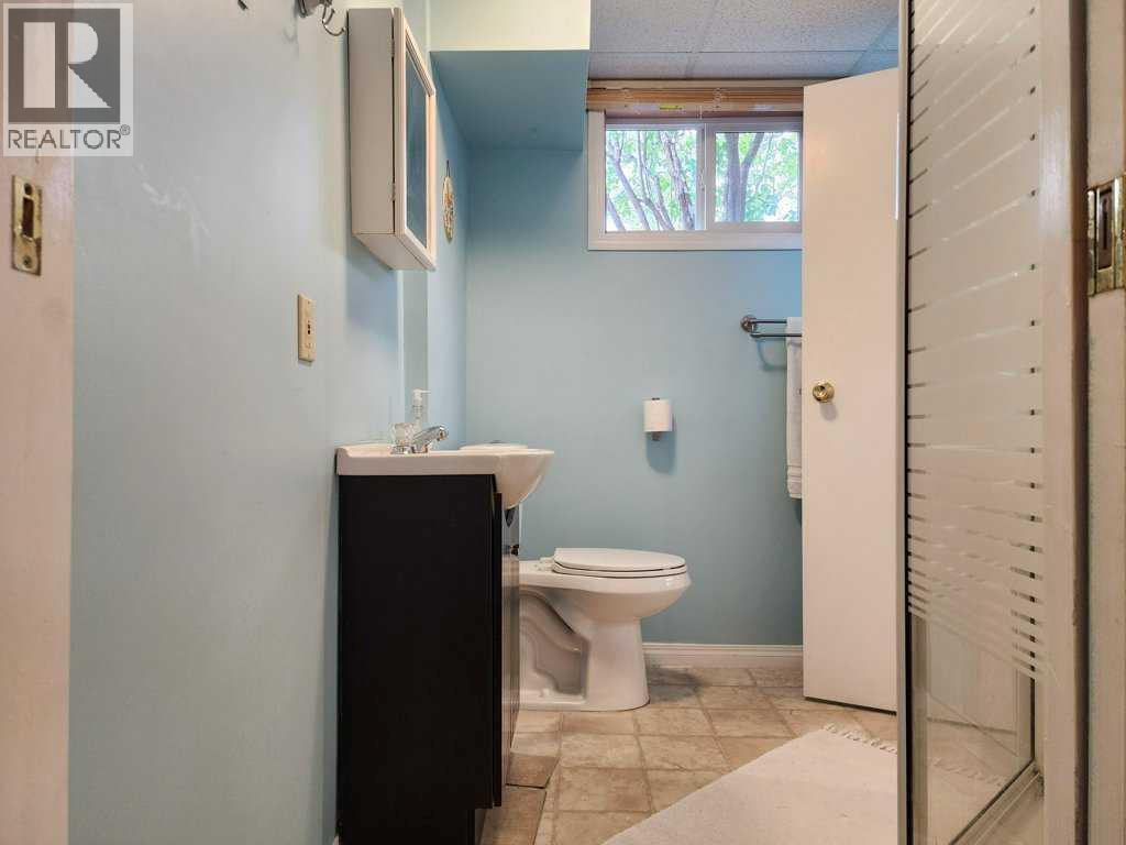 628 19th Street S, Lethbridge, Alberta  T1J 3G7 - Photo 29 - A2307174