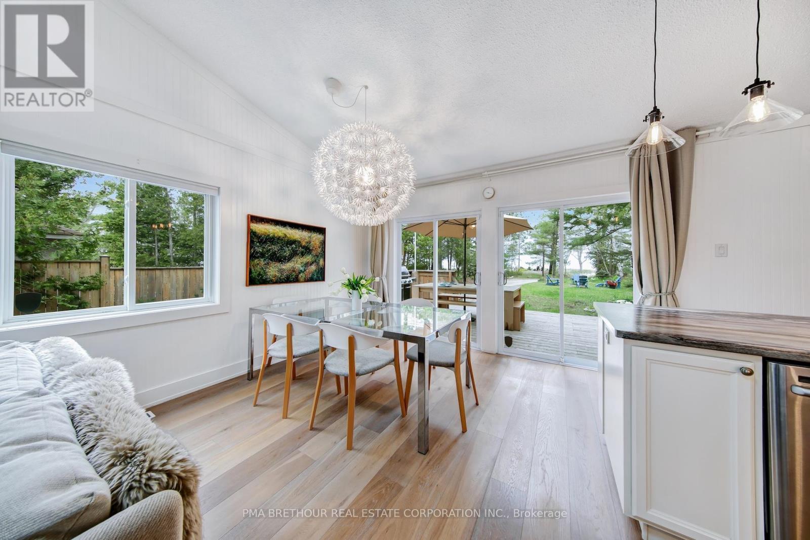 282 Coastline Drive, Wasaga Beach, Ontario  L9Z 2M4 - Photo 3 - S13128194