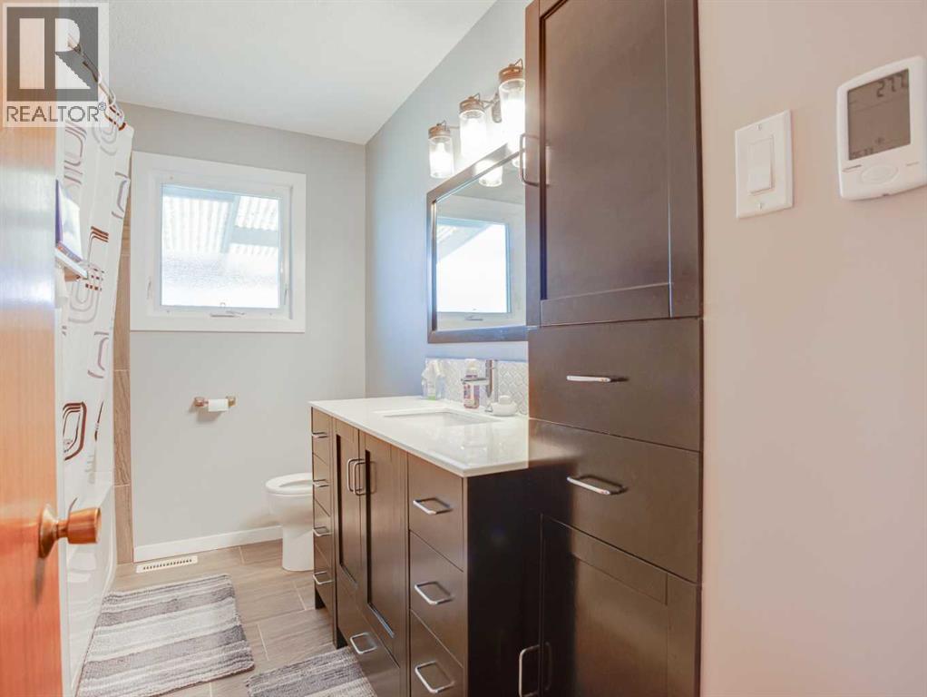 2710 9 Avenue N, Lethbridge, Alberta  T1H 1J7 - Photo 12 - A2312194