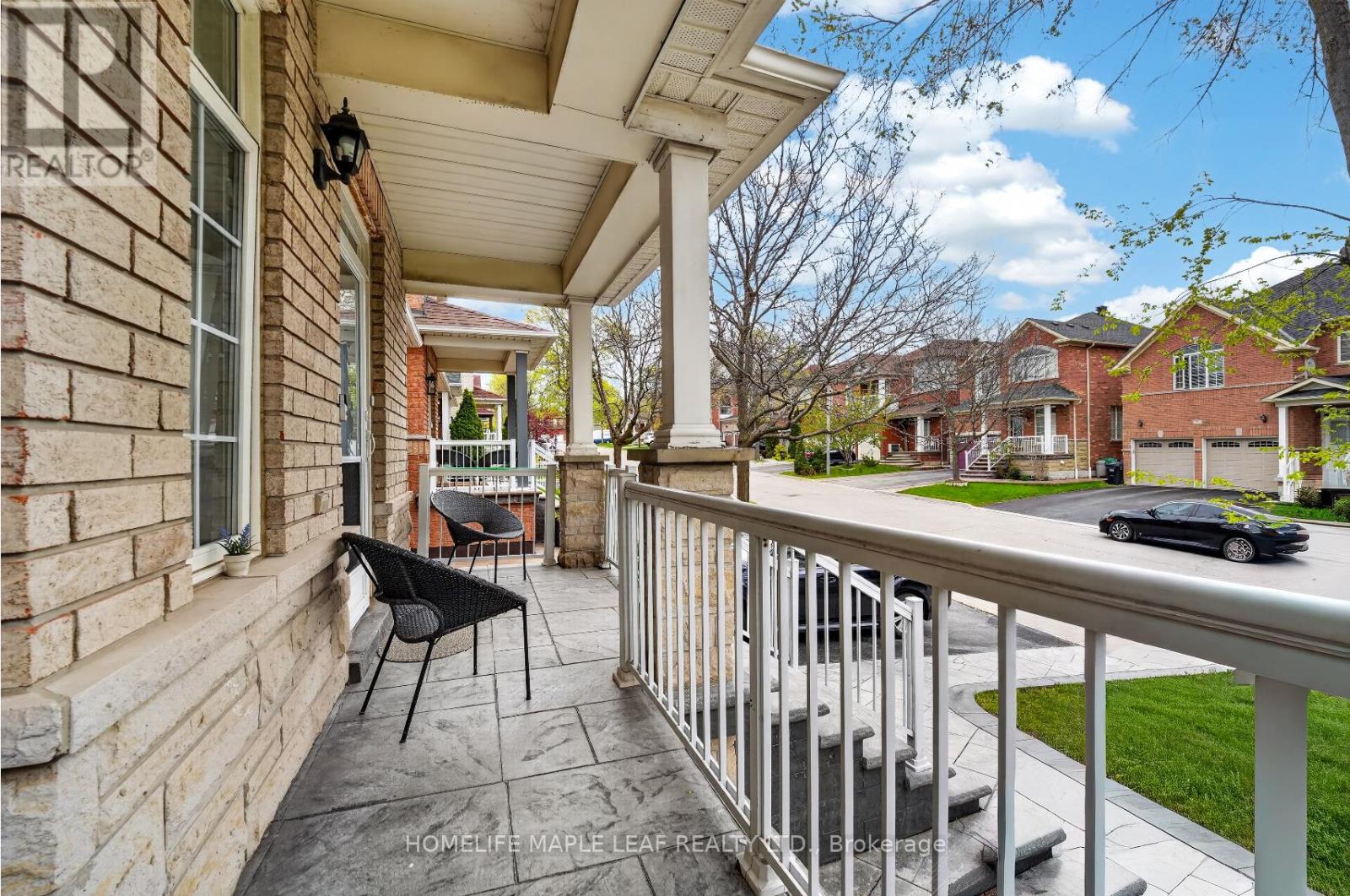 6 Clearjoy Street, Brampton, Ontario  L6V 4P1 - Photo 3 - W13136954