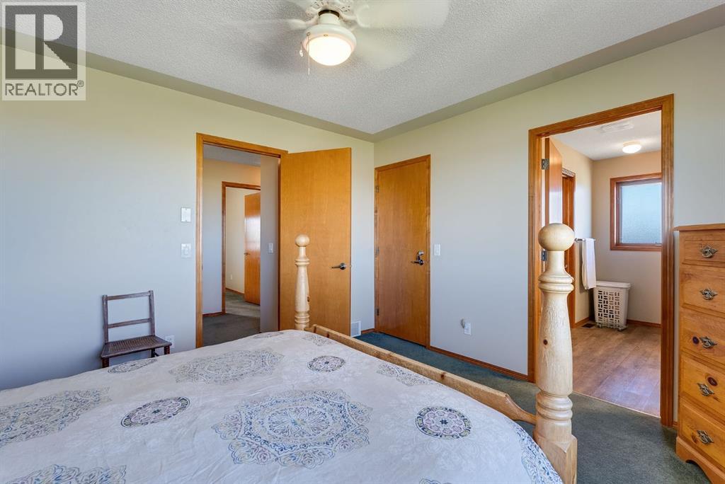 412 Harrison Court, Crossfield, Alberta  T0M 0S0 - Photo 11 - A2301201