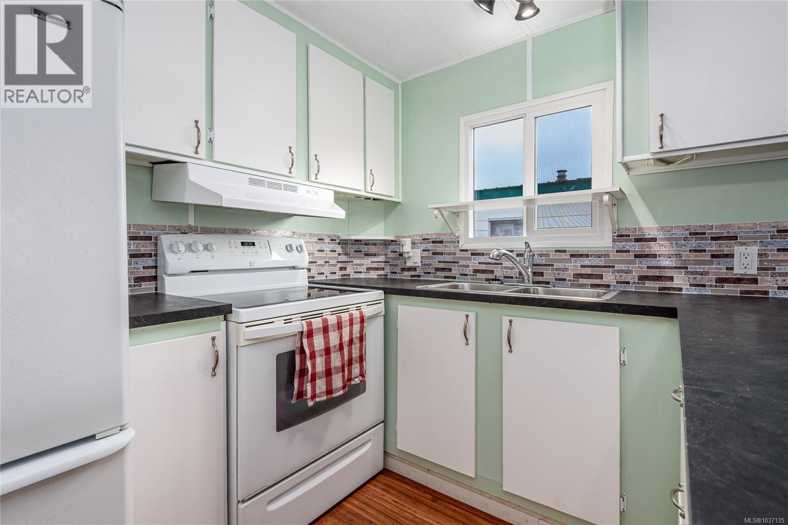 35 1180 Edgett Rd, Courtenay, British Columbia  V9N 6C7 - Photo 5 - 1037135