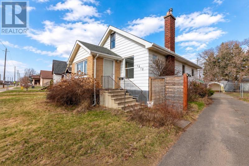 1010 Sprague ST, Thunder Bay, Ontario