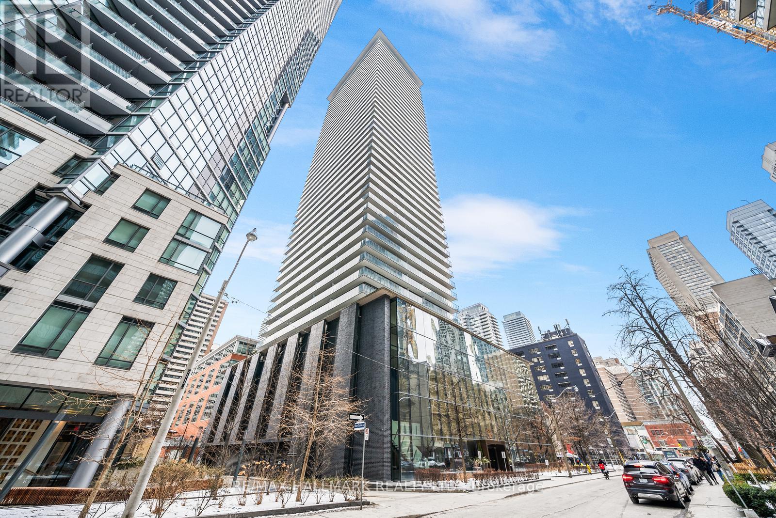 2908 - 33 CHARLES STREET E