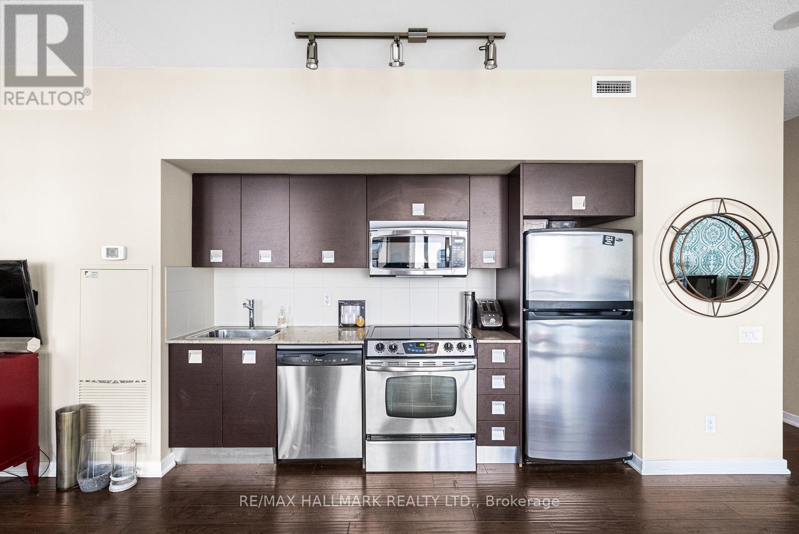 2908 - 33 Charles Street E, Toronto, Ontario  M4Y 0A2 - Photo 11 - C13142788