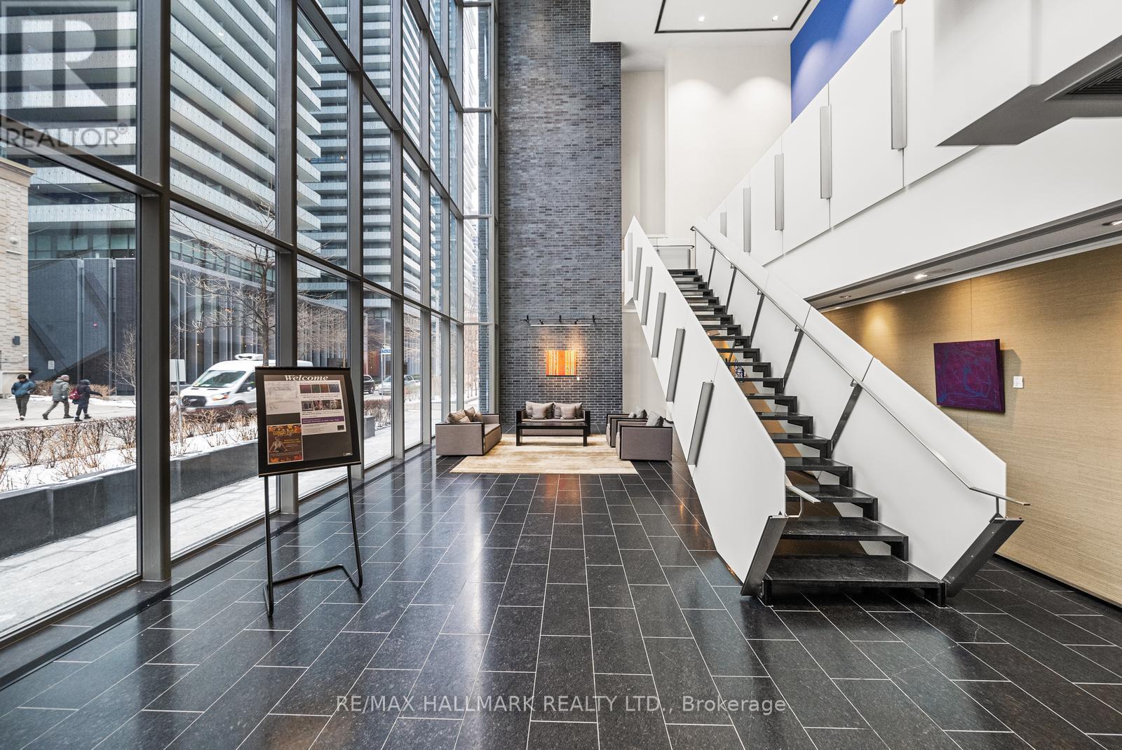 2908 - 33 Charles Street E, Toronto, Ontario  M4Y 0A2 - Photo 3 - C13142788