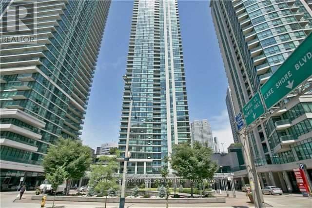 3902 - 16 Harbour Street, Toronto, Ontario  M5J 2Z7 - Photo 1 - C13142846