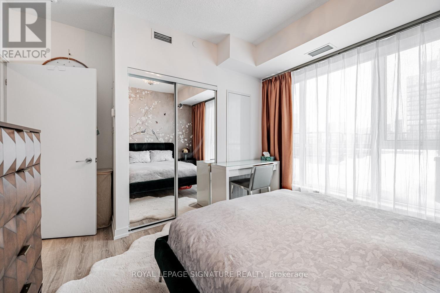 1207 - 200 Sackville Street, Toronto, Ontario  M5A 0C4 - Photo 17 - C13143008