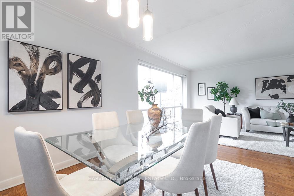 135 Combe Avenue, Toronto, Ontario  M3H 4K2 - Photo 11 - C13143060