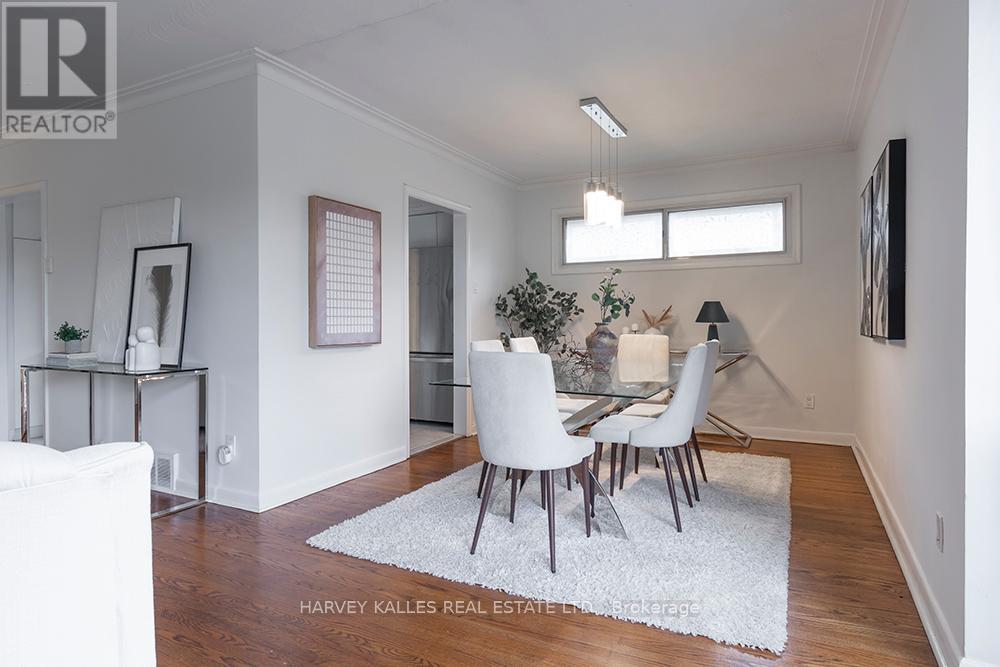 135 Combe Avenue, Toronto, Ontario  M3H 4K2 - Photo 12 - C13143060