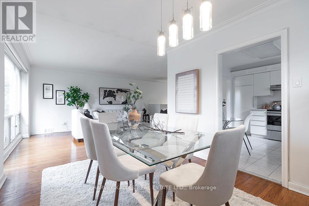 135 Combe Avenue, Toronto, Ontario  M3H 4K2 - Photo 14 - C13143060