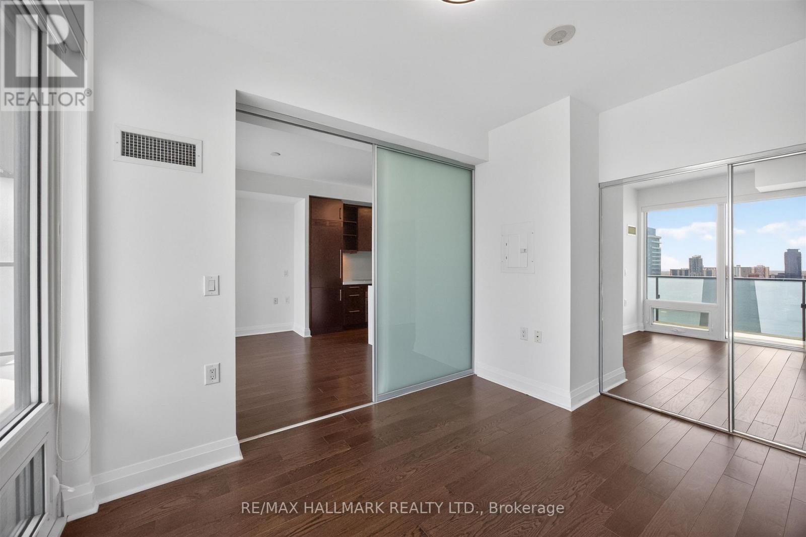 2801 - 1080 Bay Street, Toronto, Ontario  M5S 0A5 - Photo 17 - C13143104