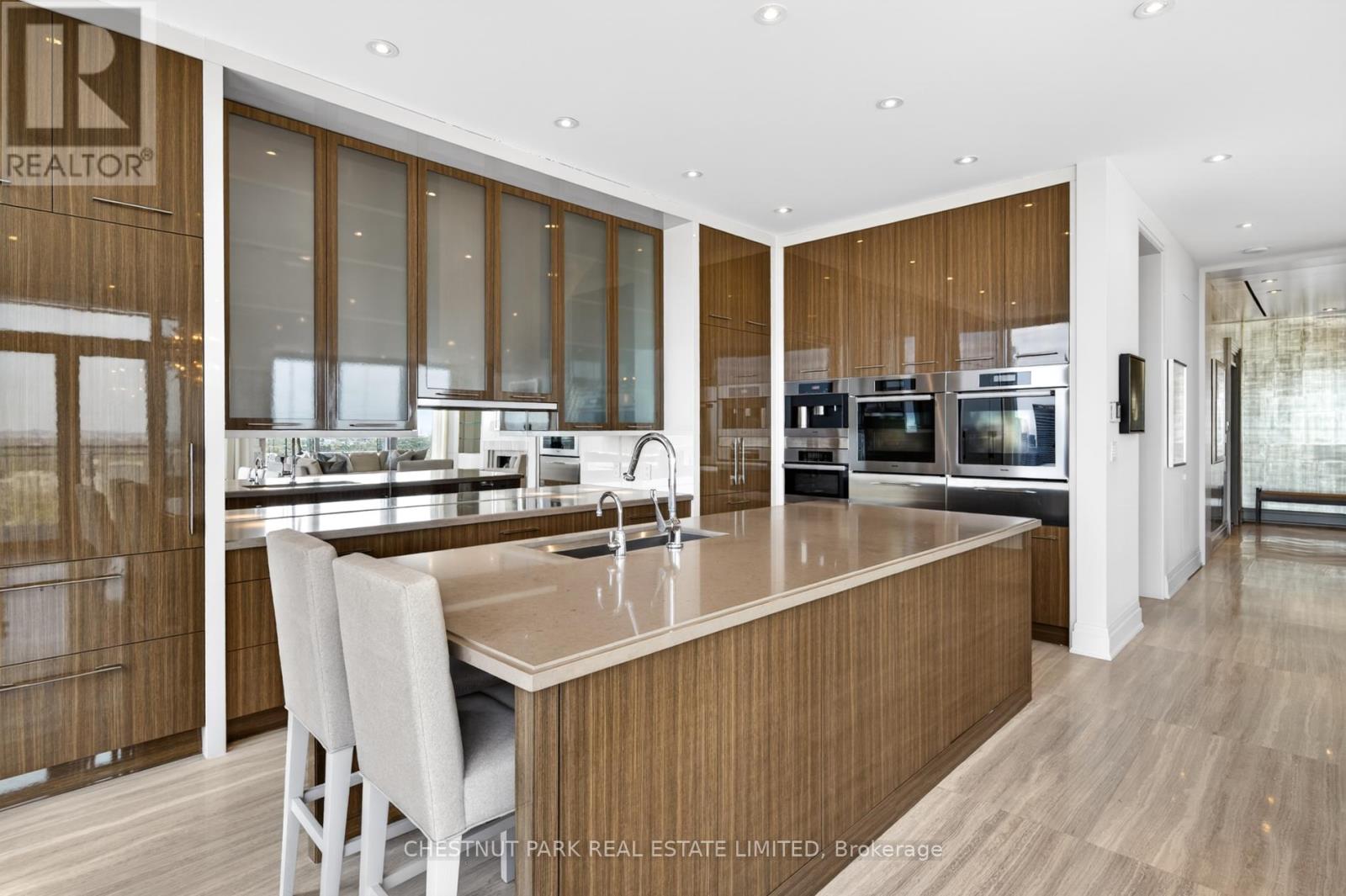 4702 - 50 Yorkville Avenue, Toronto, Ontario  M4W 0A3 - Photo 11 - C13143128