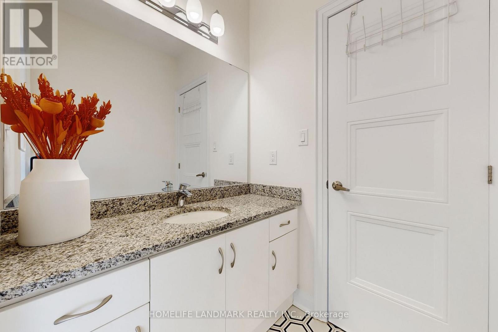 2438 Irene Crescent, Oakville, Ontario  L6M 5M2 - Photo 33 - W12978116