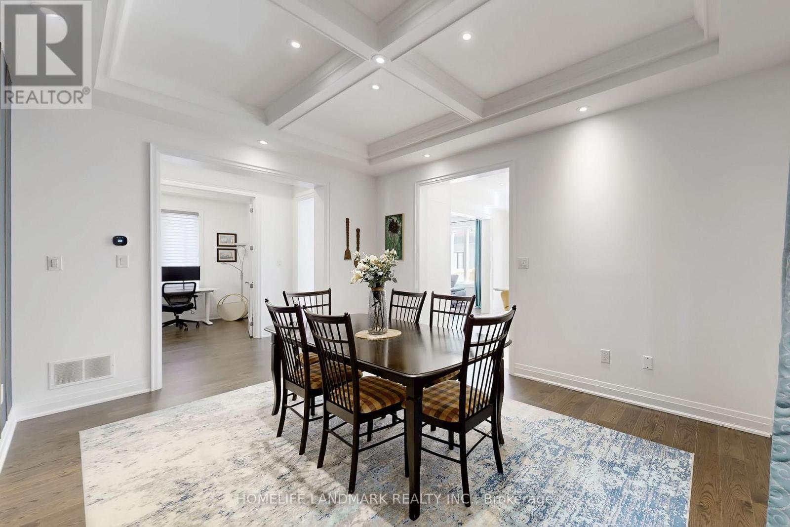 2438 Irene Crescent, Oakville, Ontario  L6M 5M2 - Photo 7 - W12978116
