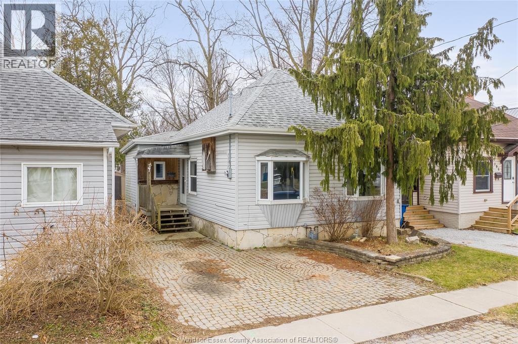 MLS# 26011398: 194 HARVEY STREET, Chatham, Canada