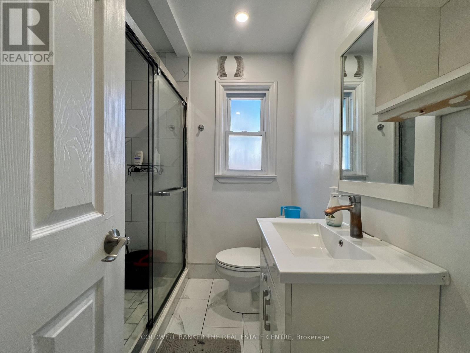 Upper - 31 Sharpe Street, Toronto, Ontario  M1N 3T7 - Photo 10 - E13142834