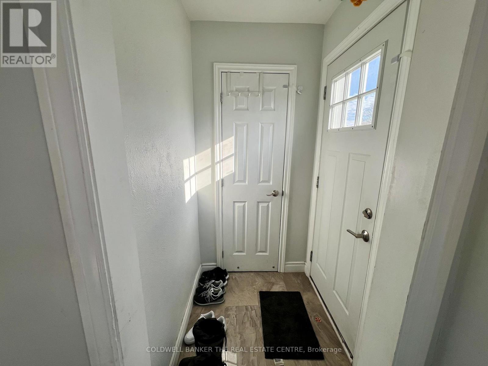 Upper - 31 Sharpe Street, Toronto, Ontario  M1N 3T7 - Photo 2 - E13142834