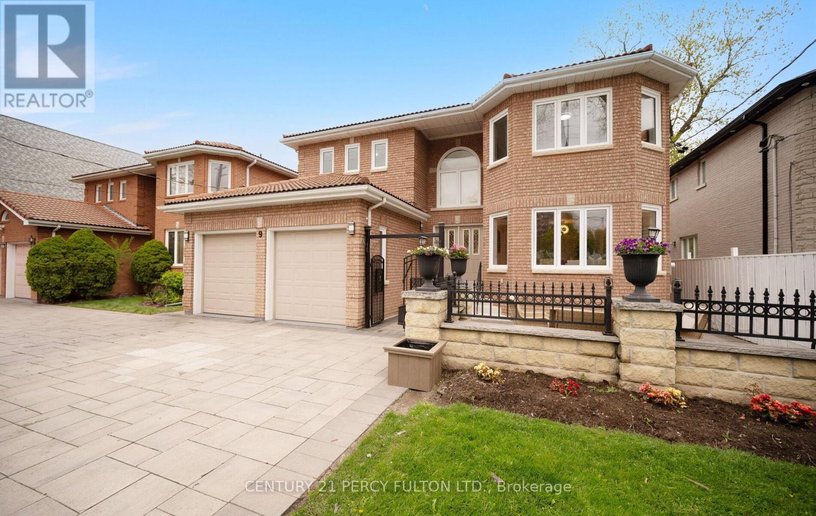 9 Gordon Avenue, Toronto, Ontario M1S 1A6 - Photo 2 - E13142960