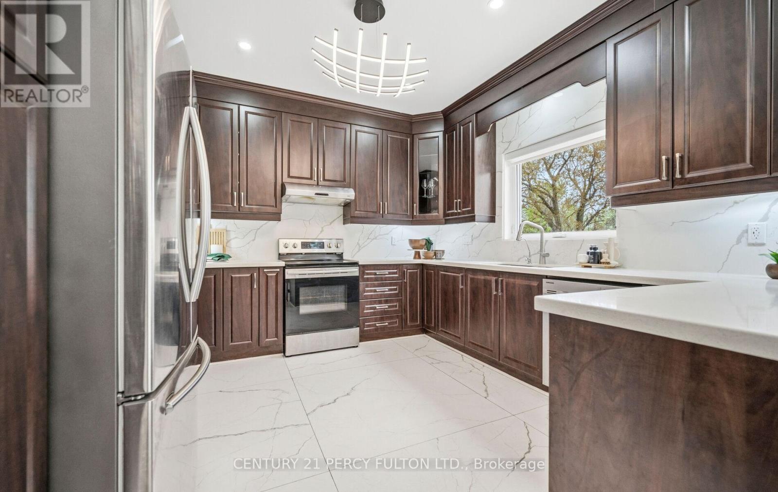 9 Gordon Avenue, Toronto, Ontario M1S 1A6 - Photo 22 - E13142960