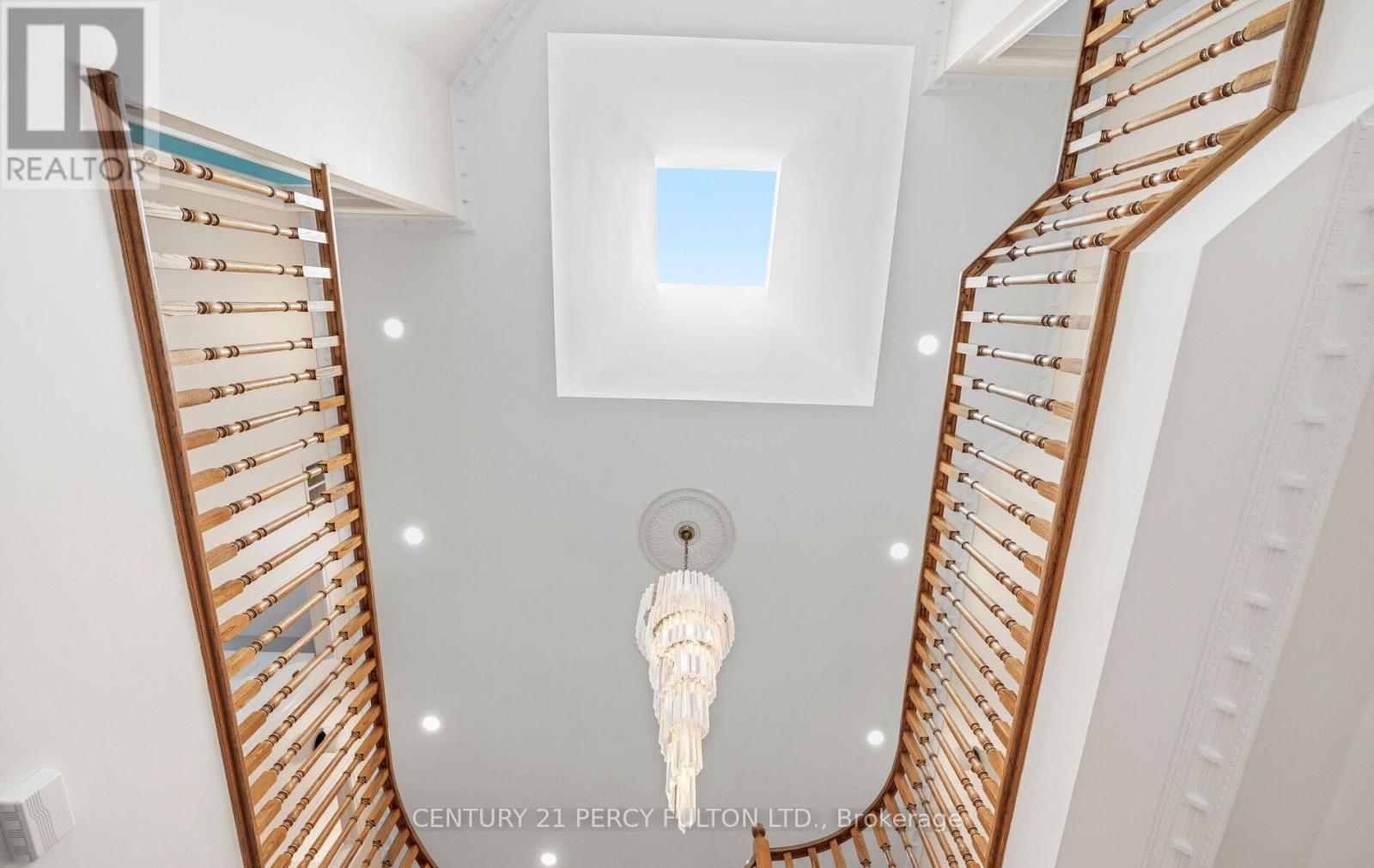 9 Gordon Avenue, Toronto, Ontario M1S 1A6 - Photo 5 - E13142960