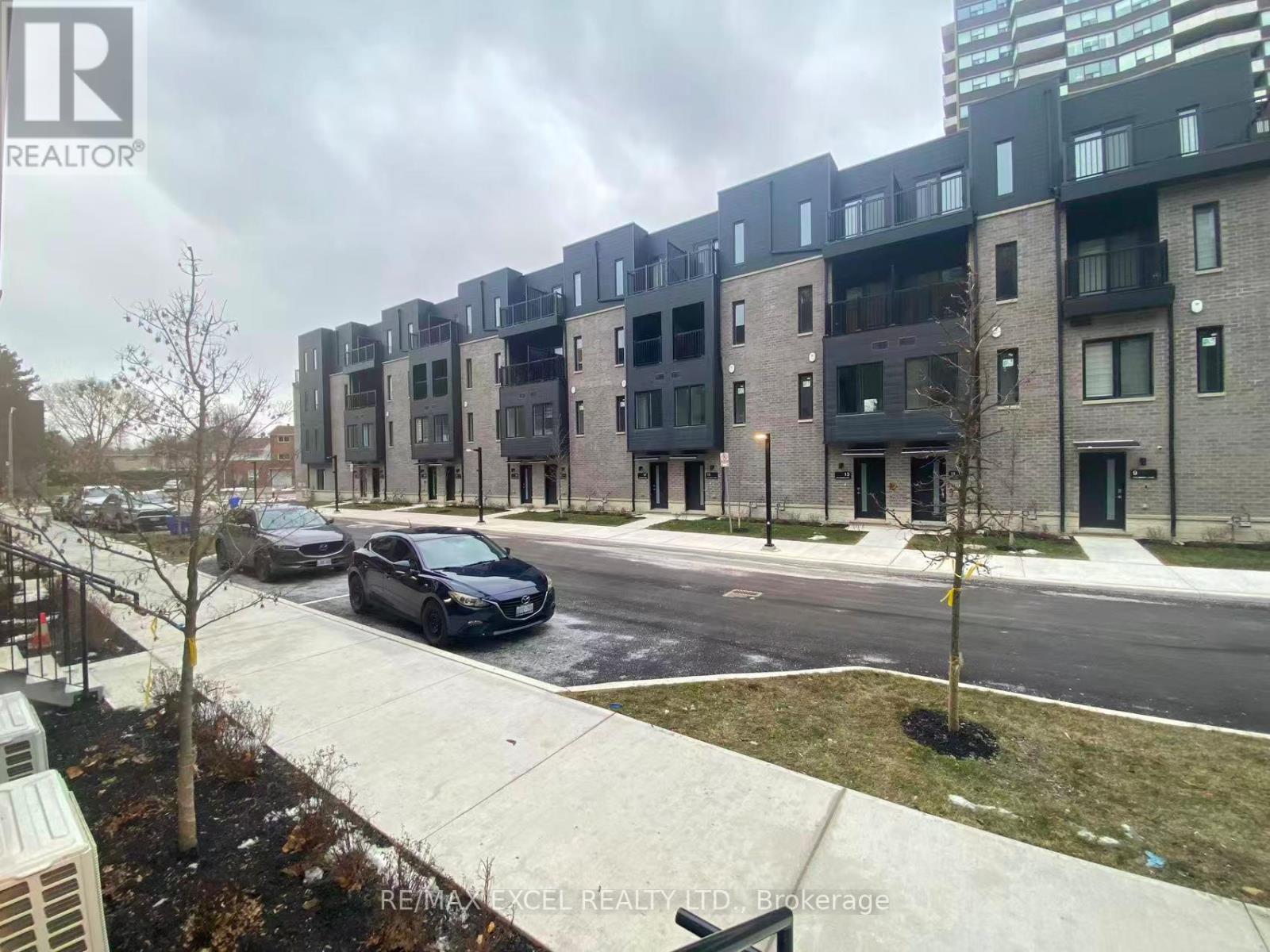 61 - 10 Calamint Lane, Toronto, Ontario M1W 2H1 - Photo 8 - E13143158