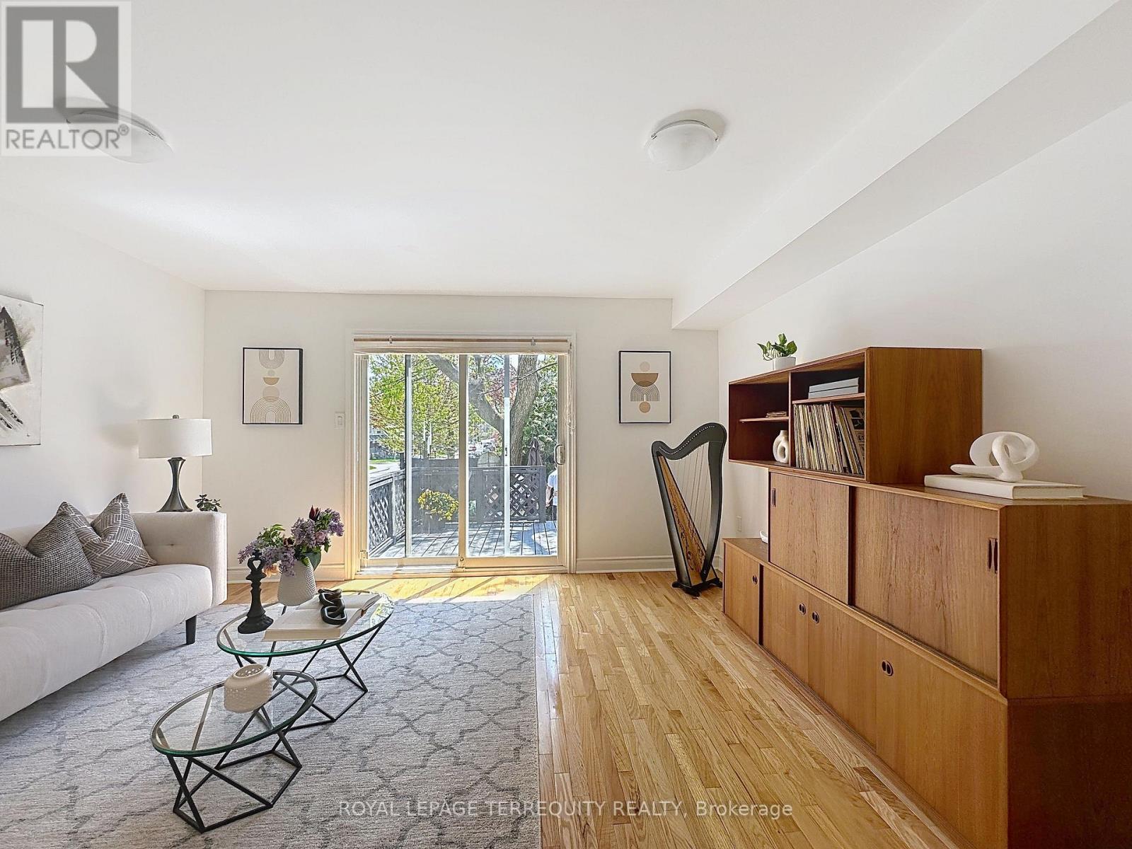 57 Queensdale Avenue, Toronto, Ontario  M4J 1Y1 - Photo 4 - E13143178