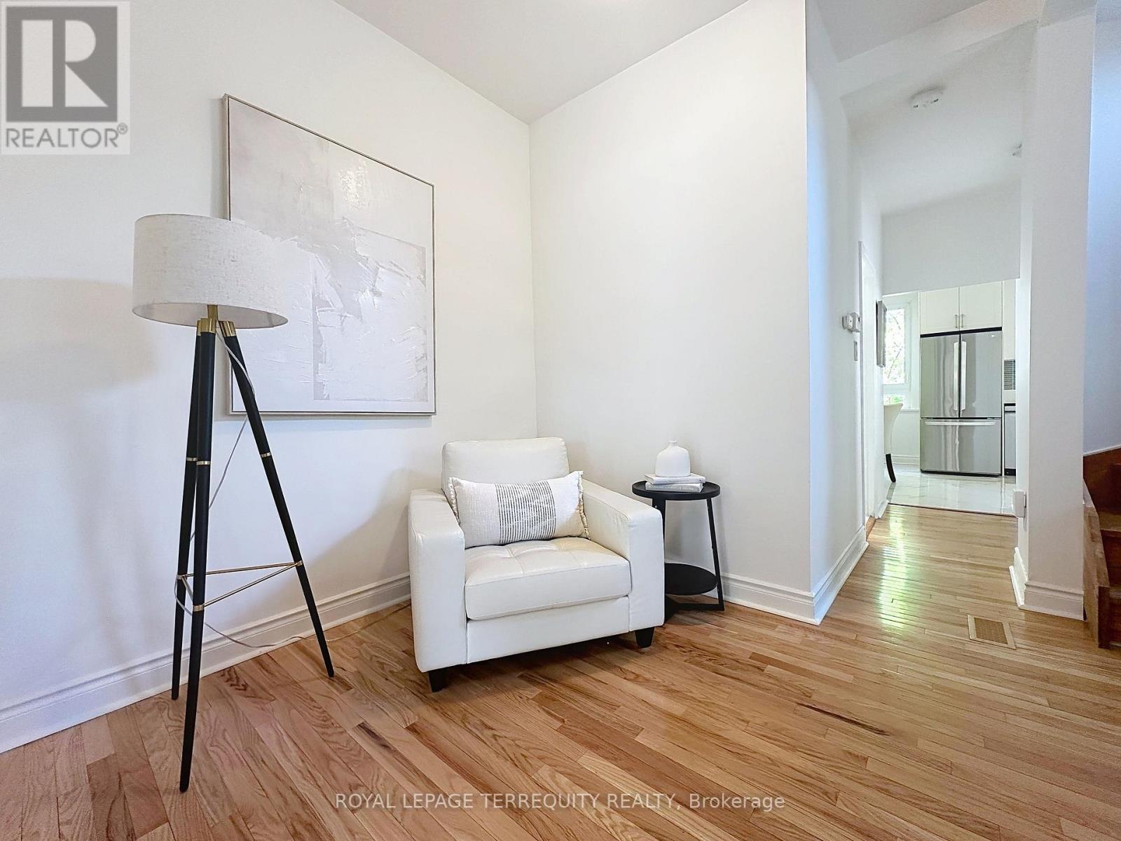 57 Queensdale Avenue, Toronto, Ontario  M4J 1Y1 - Photo 6 - E13143178
