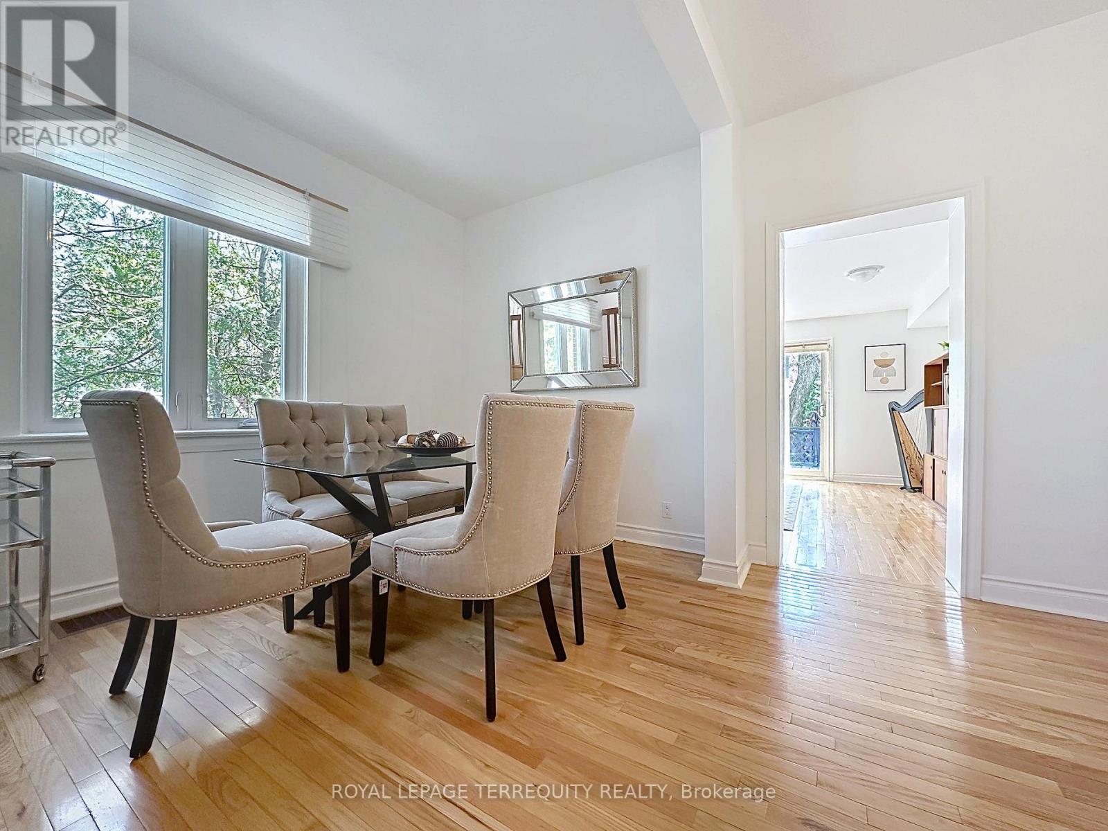 57 Queensdale Avenue, Toronto, Ontario  M4J 1Y1 - Photo 7 - E13143178