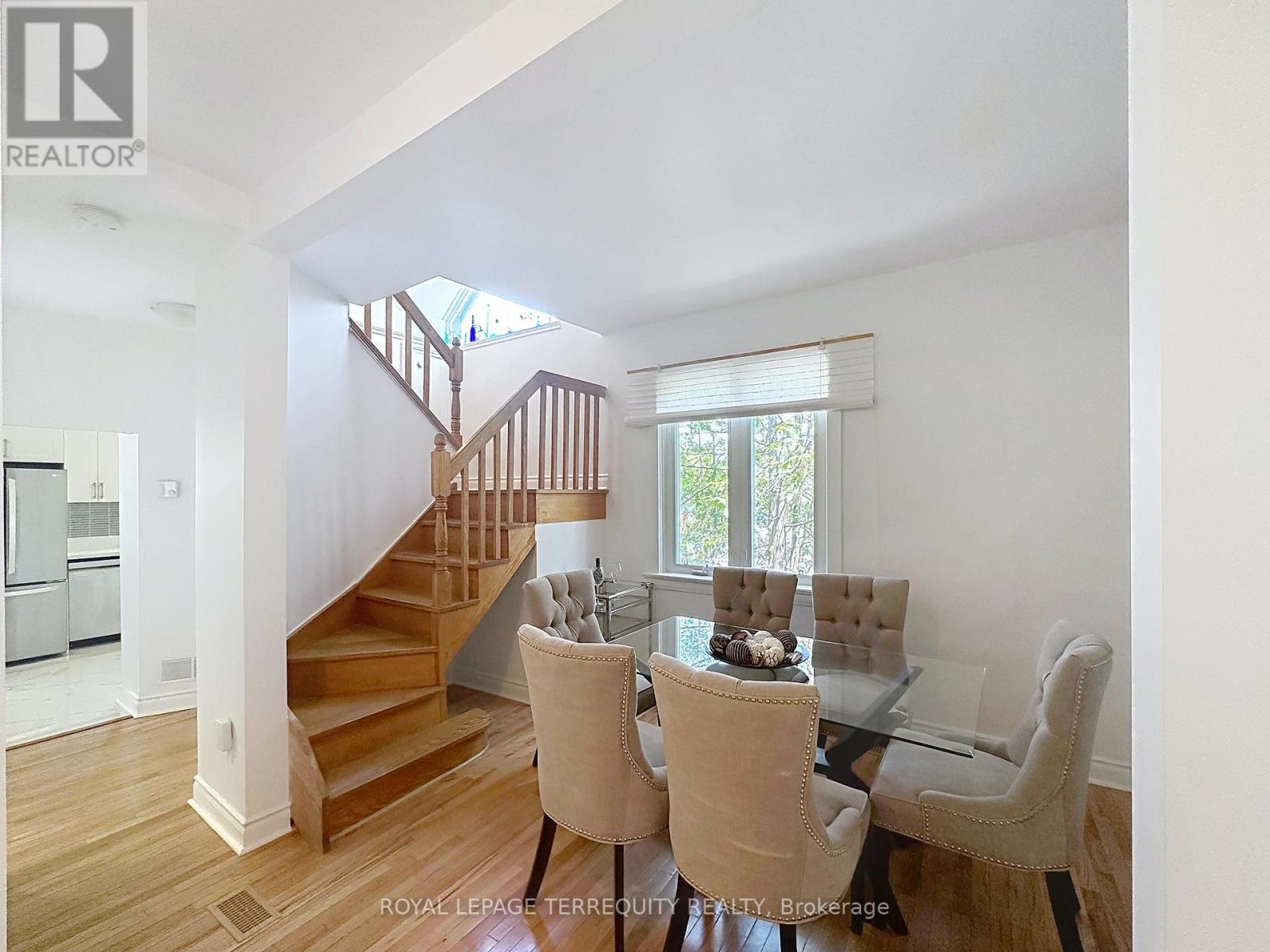 57 Queensdale Avenue, Toronto, Ontario  M4J 1Y1 - Photo 9 - E13143178