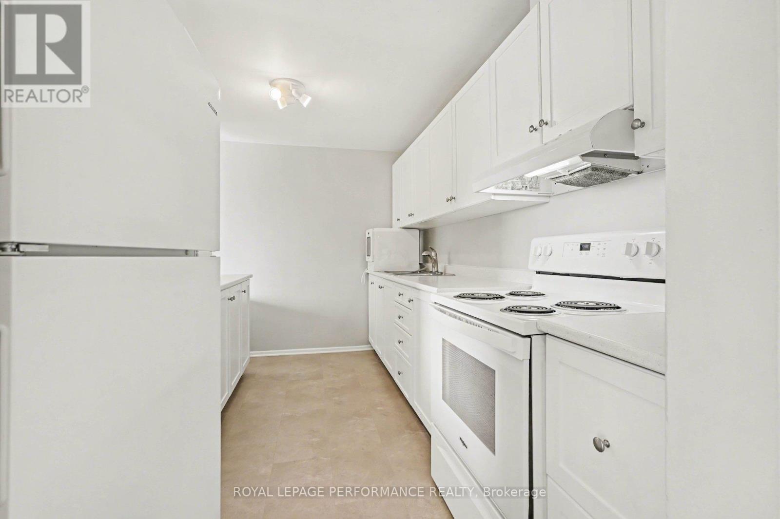 8 - 51 Sumac Street, Ottawa, Ontario  K1J 7T7 - Photo 14 - X12853500