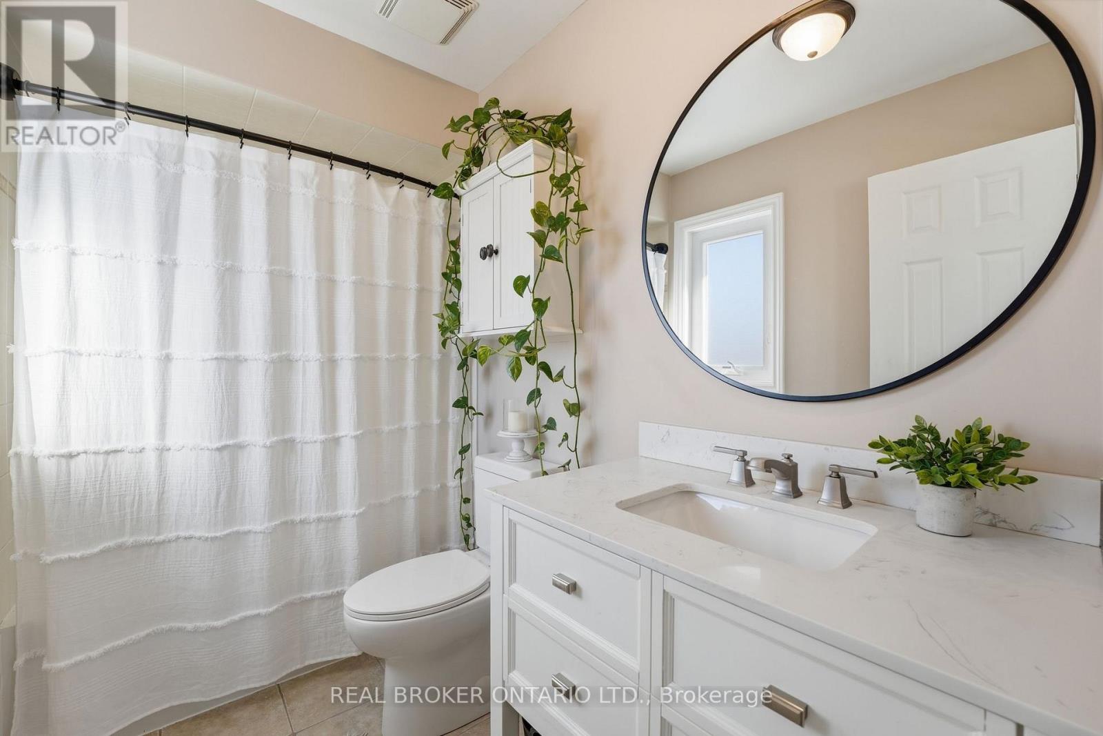 44 Saltzburg Crescent, Georgina, Ontario L4P 4H3 - Photo 24 - N13142892