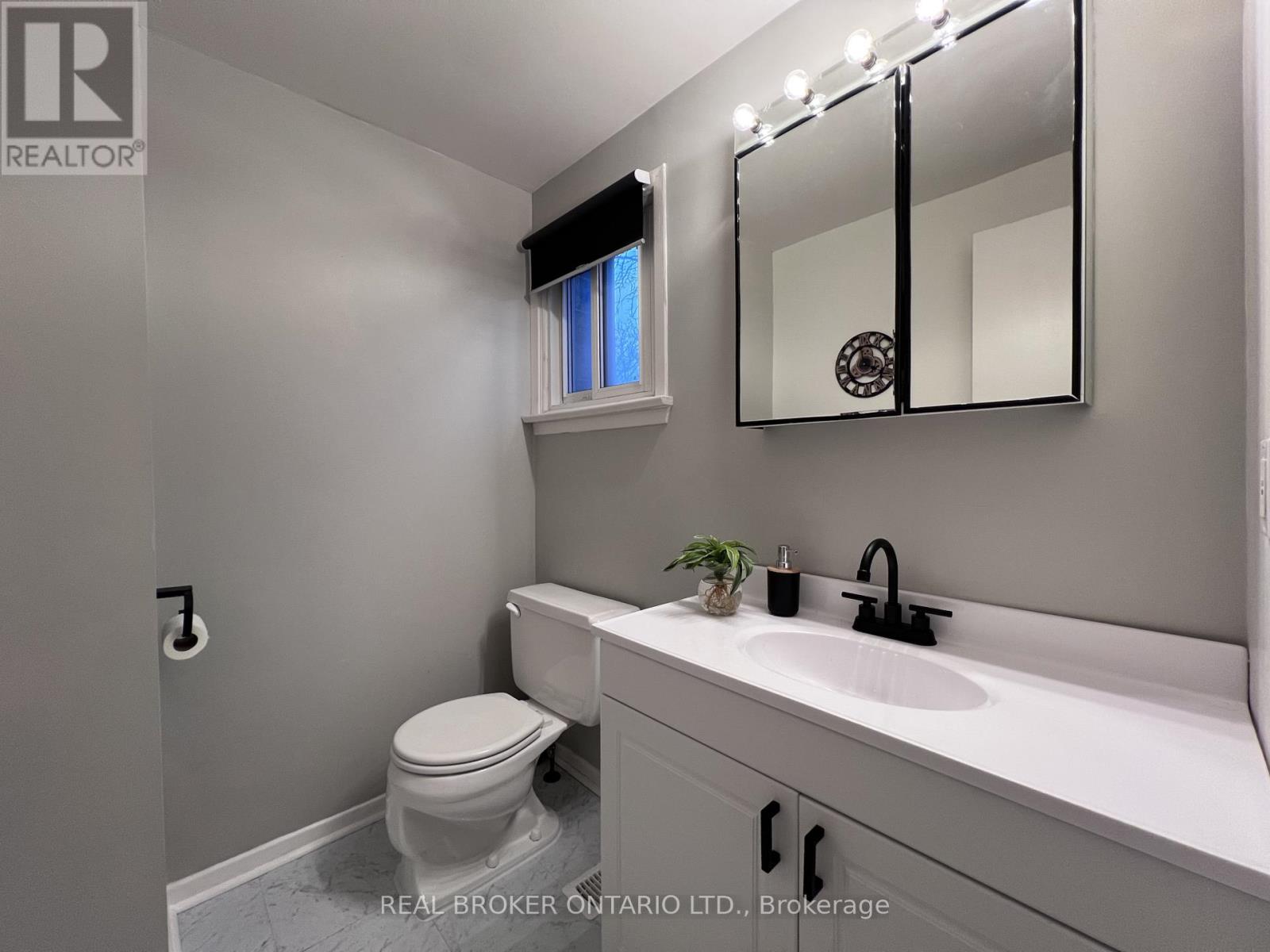 12 Woodglen Way, Markham, Ontario  L3R 3A8 - Photo 13 - N13142900