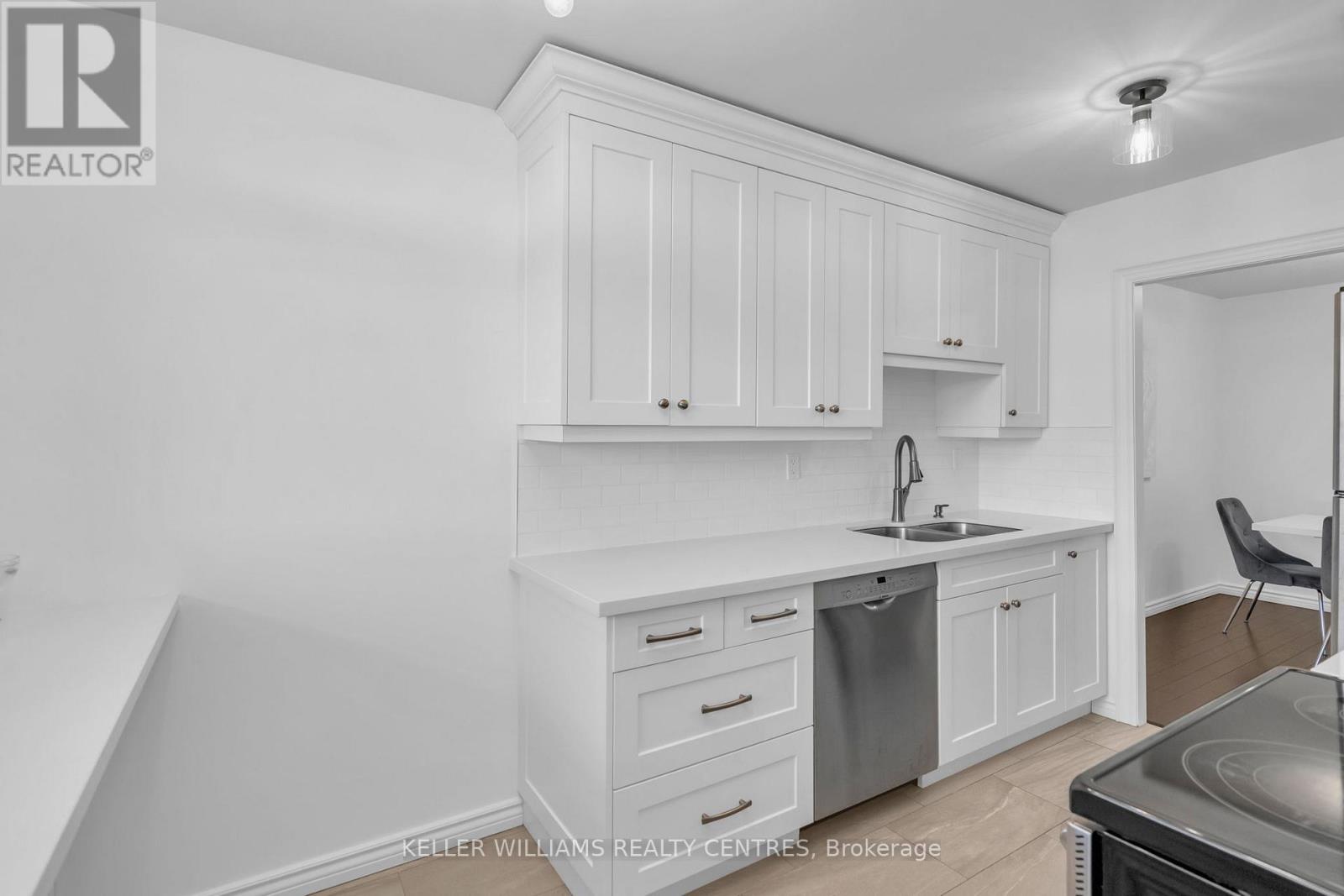 407 - 7811 Yonge Street, Markham, Ontario  L3T 4S3 - Photo 5 - N13142920
