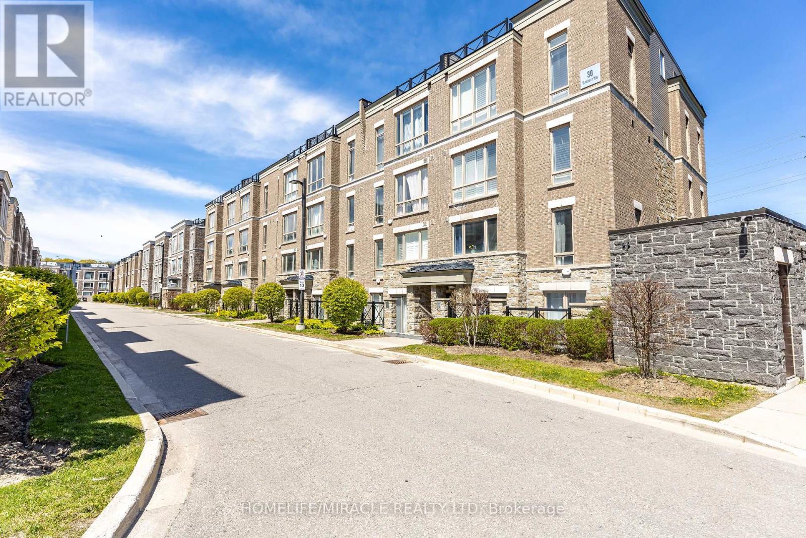 514 - 30 DUNSHEATH WAY, Markham, Ontario