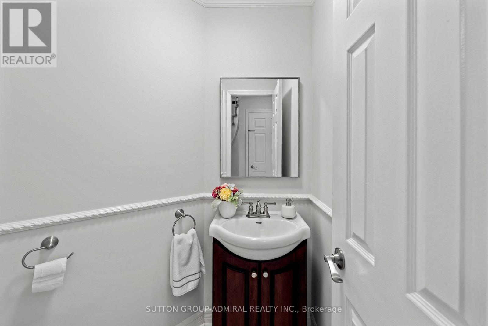 27 Ramblewood Lane, Vaughan, Ontario  L4J 6R8 - Photo 19 - N13143222