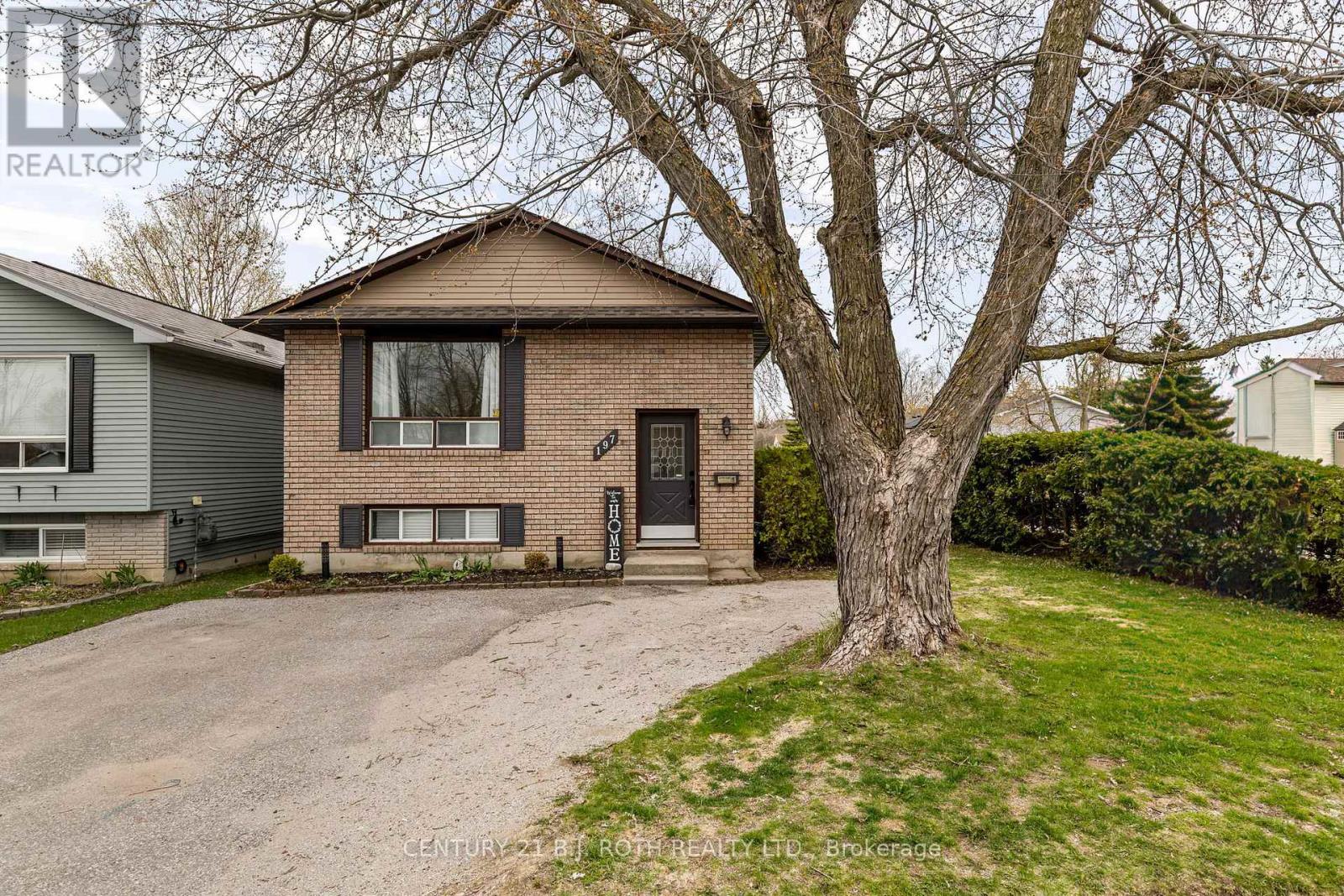 197 Westmount Drive S, Orillia, Ontario  L3V 6E5 - Photo 1 - S13142914