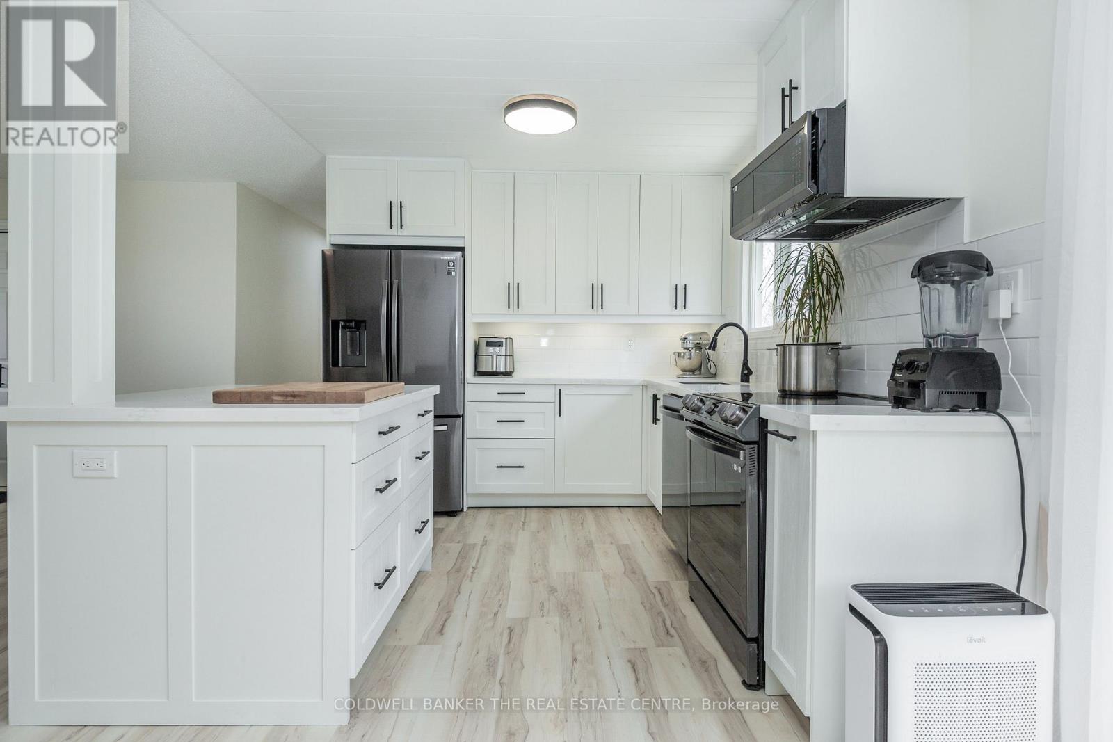 461 Alberta Street, Tay (Port Mcnicoll), Ontario  L0K 1R0 - Photo 7 - S13143154