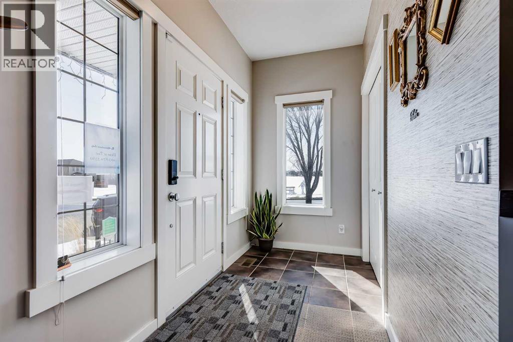 2 Elgin Meadows Green SE, Calgary, Alberta  T2Z 0L8 - Photo 3 - A2303639