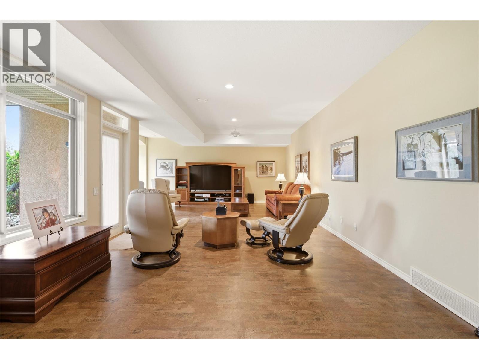 2213 Waddington Court Unit# 20, Kelowna, British Columbia  V1V 2M8 - Photo 30 - 10387703