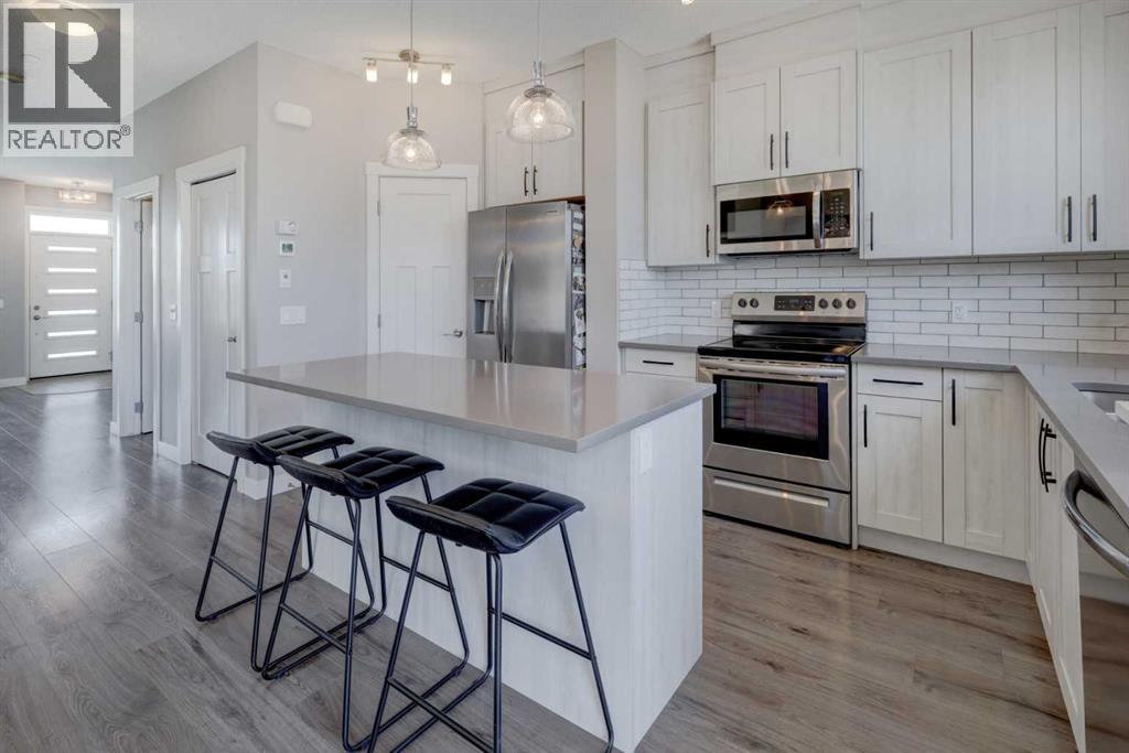 760 Livingston Hill NE, Calgary, Alberta  T3P 1K4 - Photo 6 - A2310522