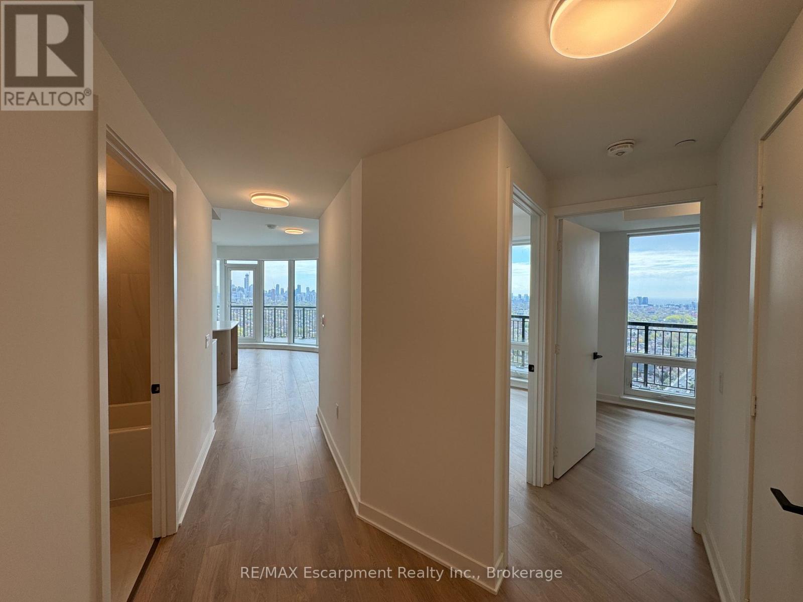 2607 - 1185 Dupont Street, Toronto, Ontario  M6H 0G5 - Photo 4 - W13143334