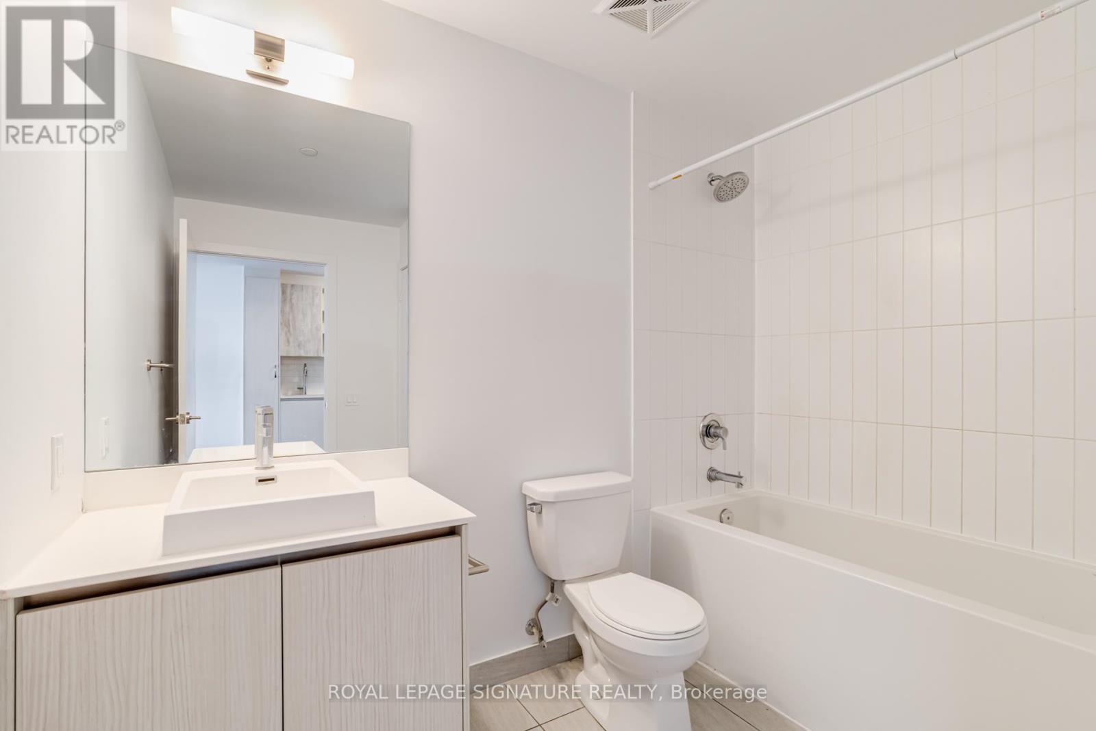 202 - 251 Manitoba Street, Toronto, Ontario  M8Y 0B3 - Photo 13 - W13142778