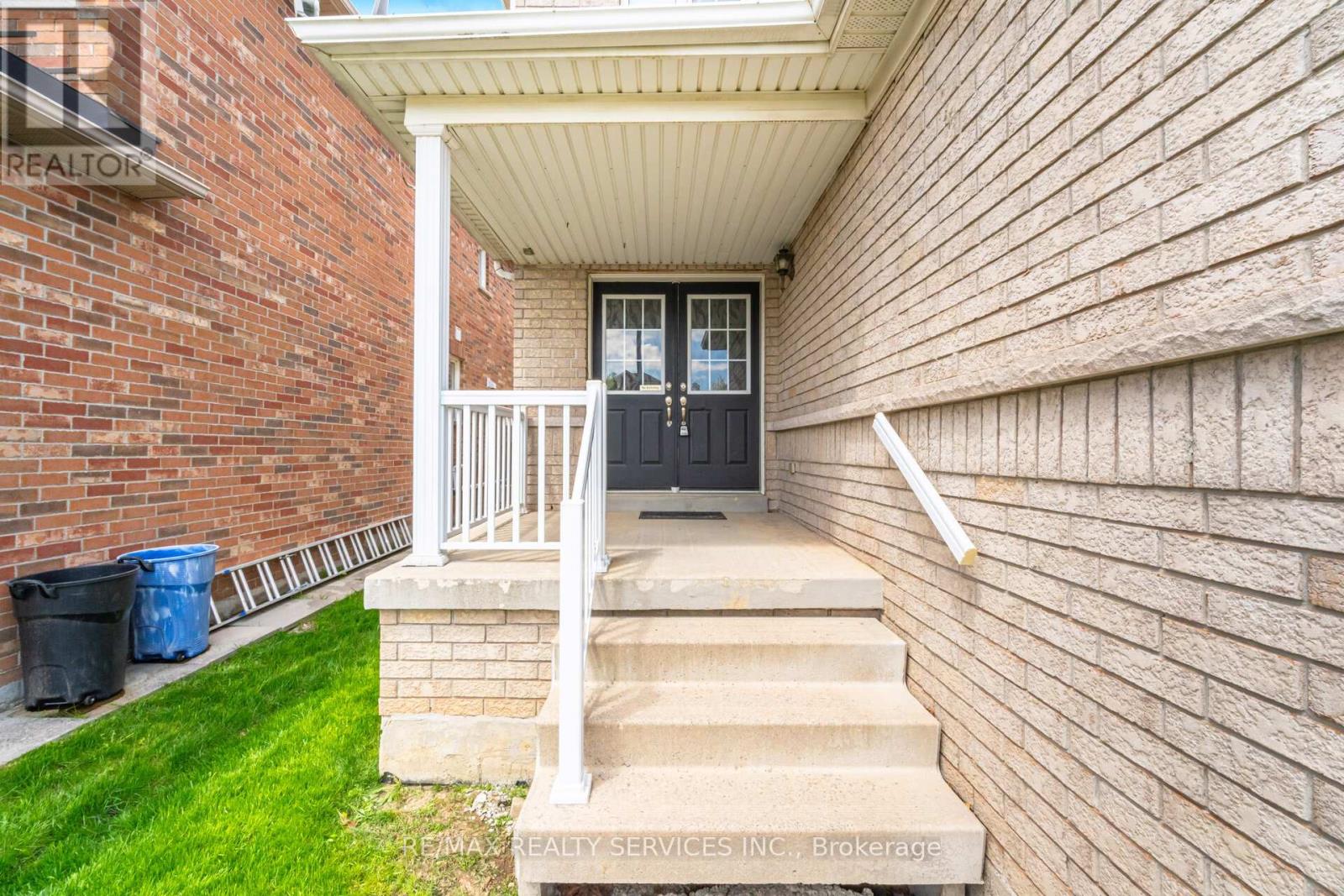 3931 Passway Road, Mississauga, Ontario L5N 8N4 - Photo 2 - W13142780