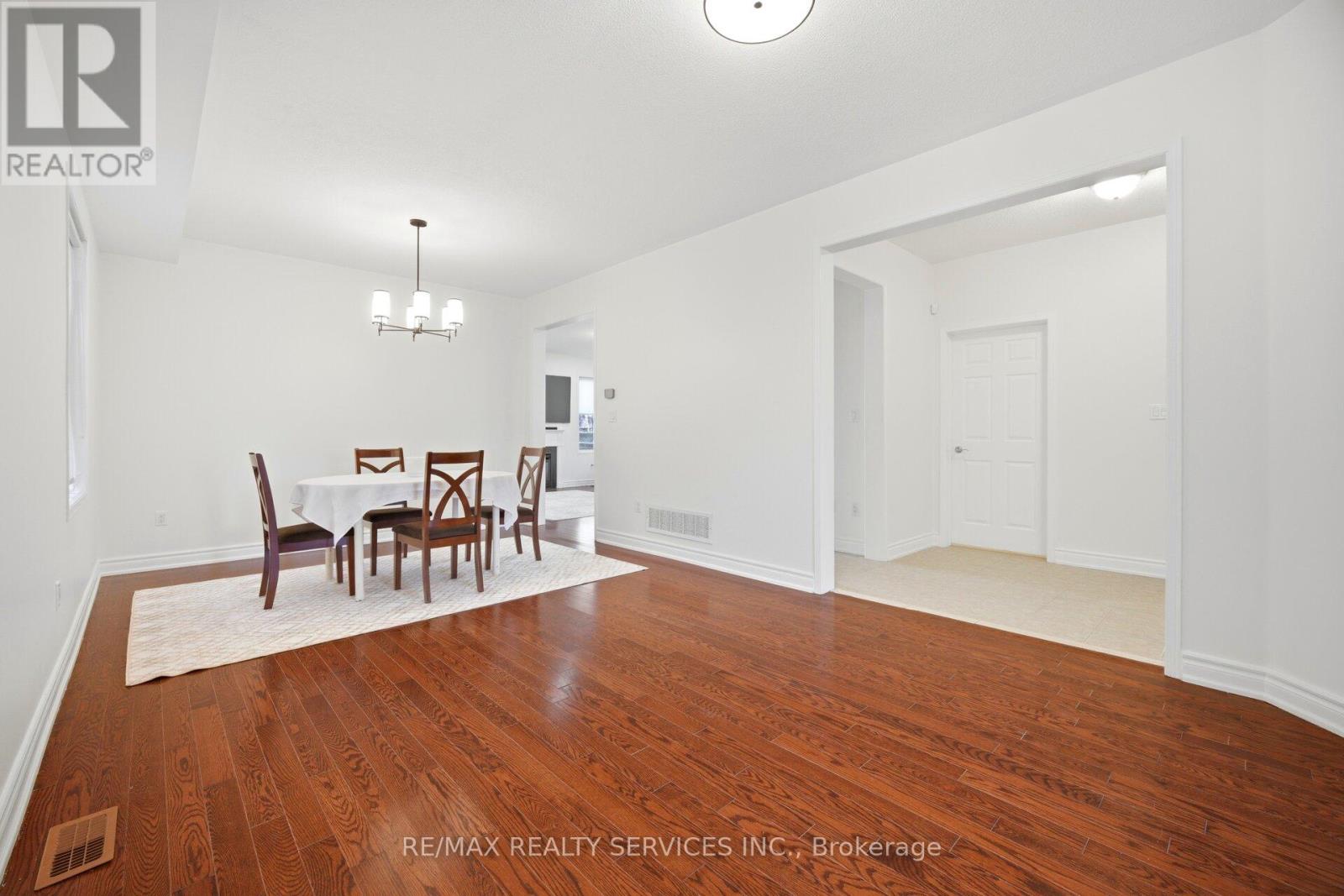3931 Passway Road, Mississauga, Ontario L5N 8N4 - Photo 9 - W13142780