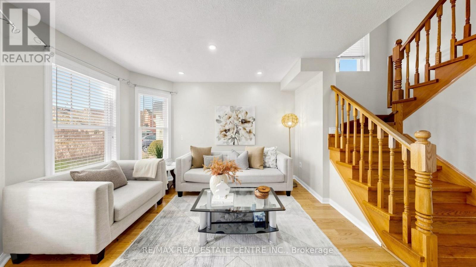 80 Sweetwood Circle, Brampton (Fletcher's Meadow), Ontario  L7A 2S1 - Photo 2 - W13142792