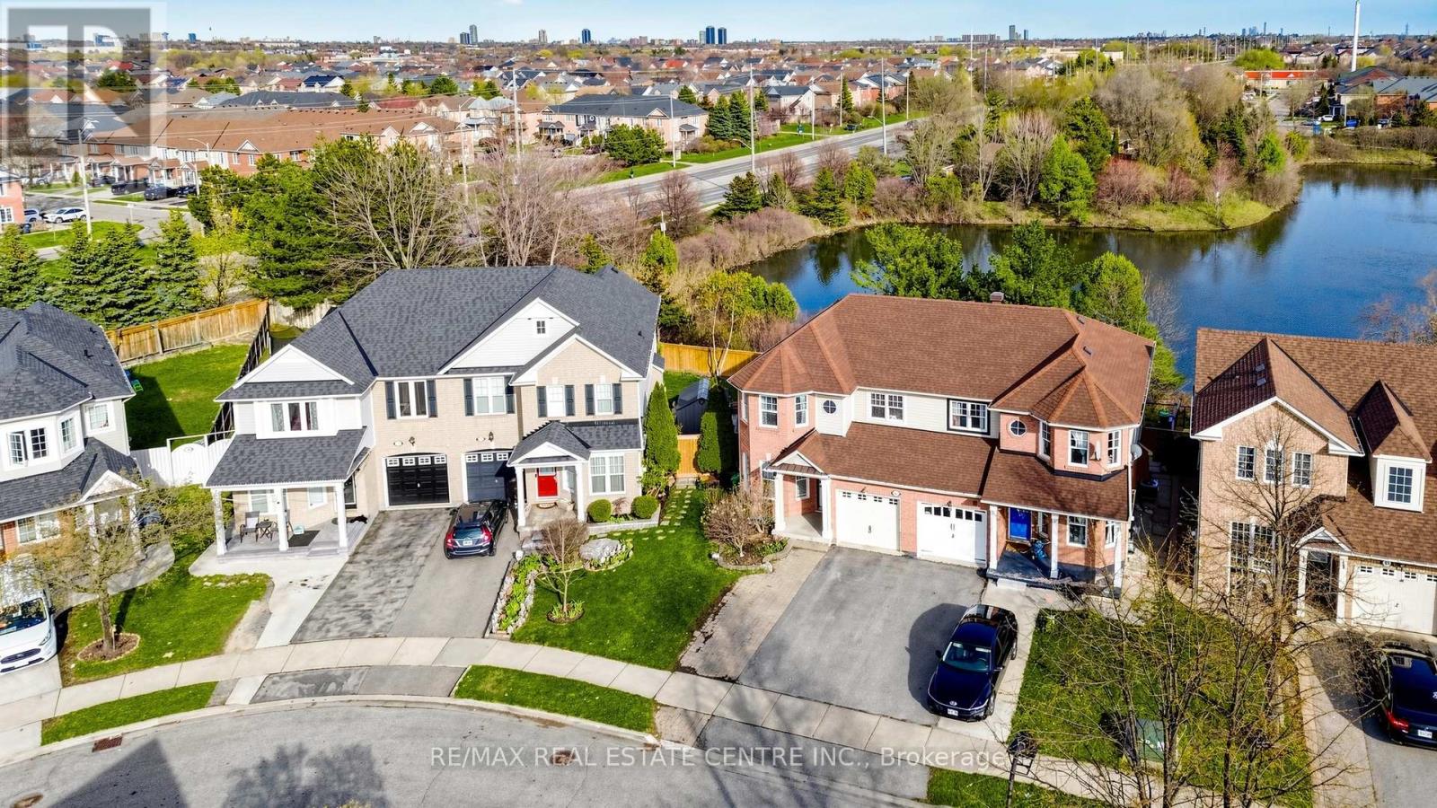 80 Sweetwood Circle, Brampton (Fletcher's Meadow), Ontario  L7A 2S1 - Photo 40 - W13142792