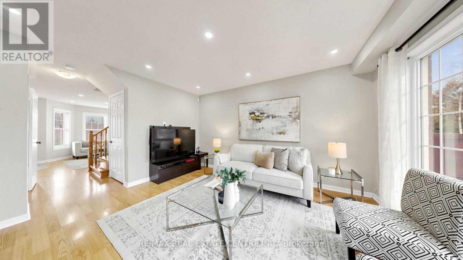 80 Sweetwood Circle, Brampton (Fletcher's Meadow), Ontario  L7A 2S1 - Photo 8 - W13142792