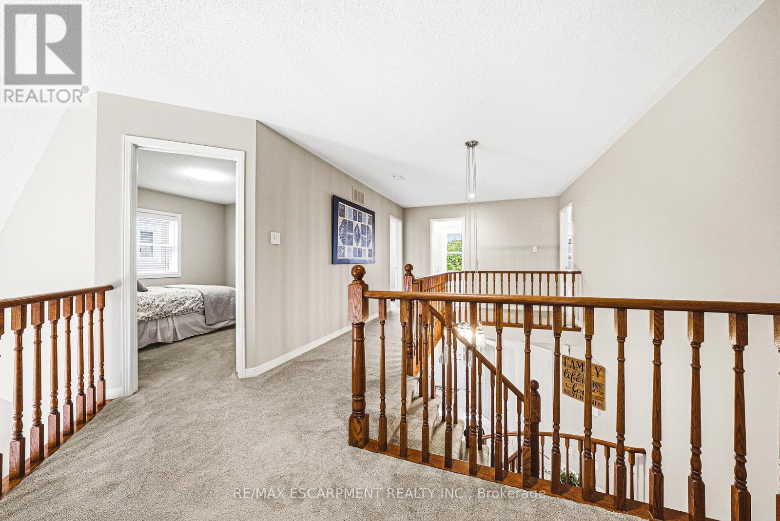 2162 Country Club Drive, Burlington, Ontario L7M 4B1 - Photo 23 - W13142844